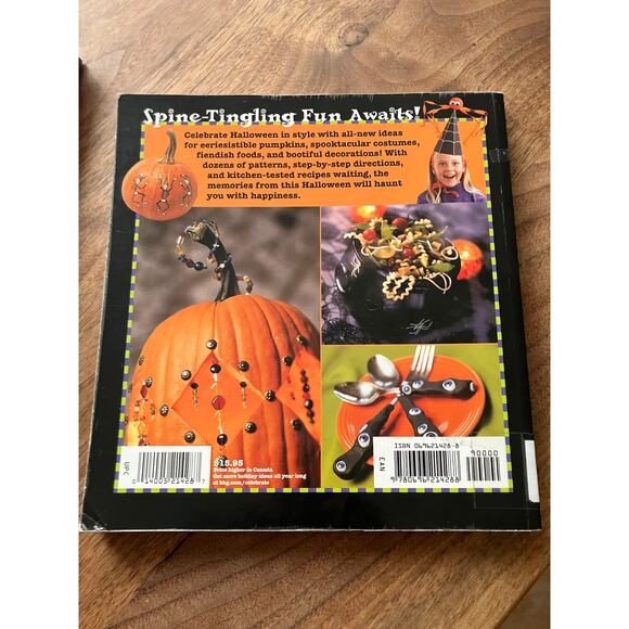 Halloween Decor Baking Book Lot Zombie Pumpkins Parties Better Homes Zombie - Picture 5 of 9
